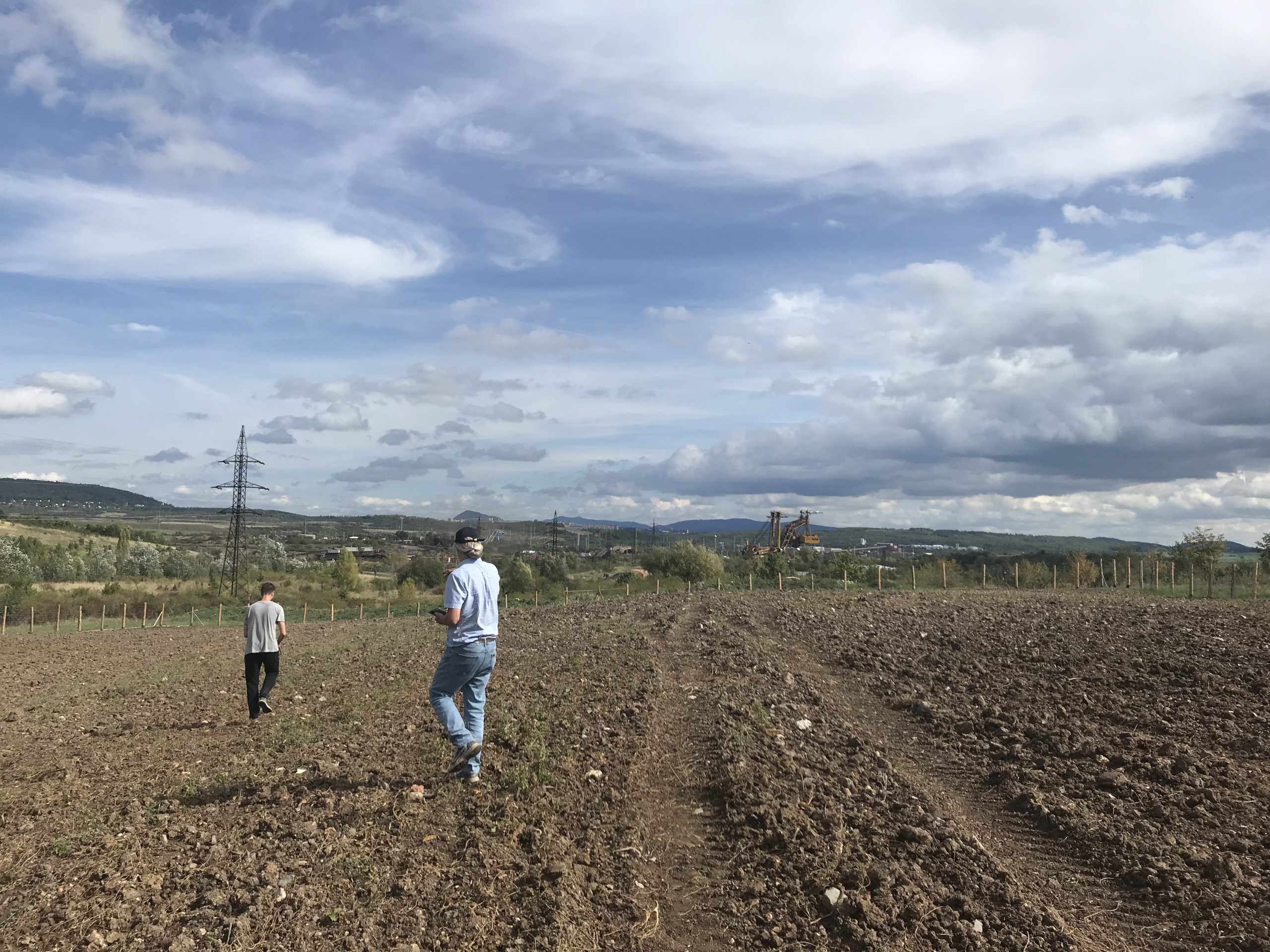 Zkoumáme možnosti využití biomasy při rekultivaci post-těžební krajiny a na podporu komunitní energetiky